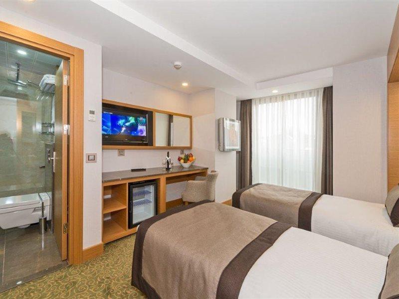 บิเซตุน โฮเต็ล Hotel อิสตันบูล ภายนอก รูปภาพ