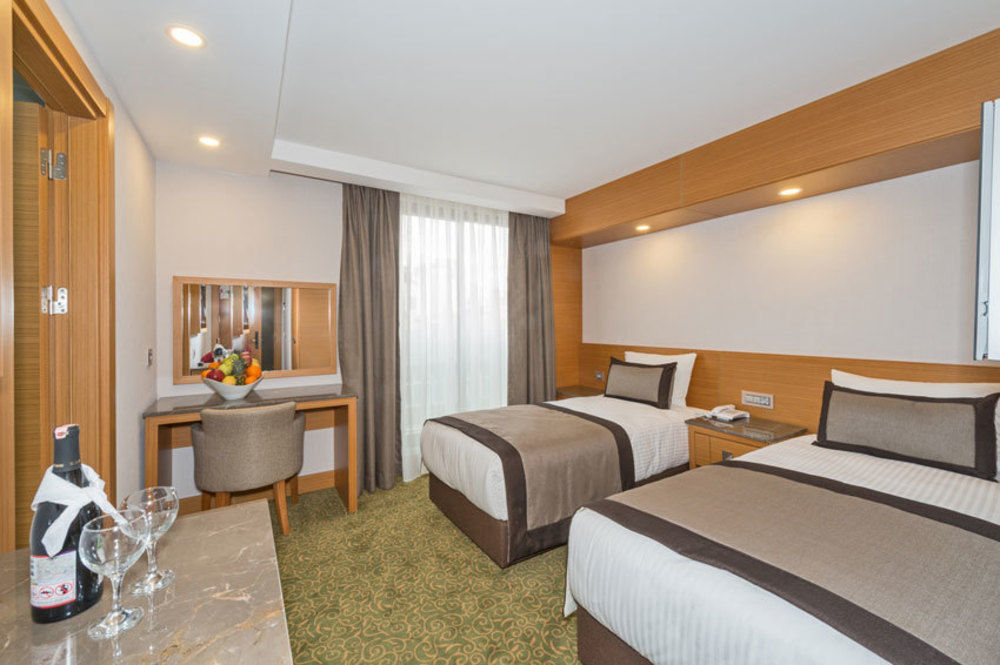 บิเซตุน โฮเต็ล Hotel อิสตันบูล ภายนอก รูปภาพ